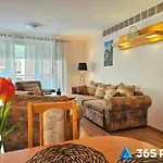 365pam - Safari - Garaz W Cenie Apartment *