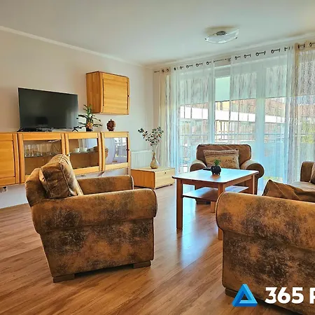 365pam - Safari - Garaż W Cenie