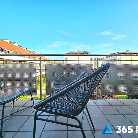 365pam - Safari - Garaż W Cenie Kołobrzeg