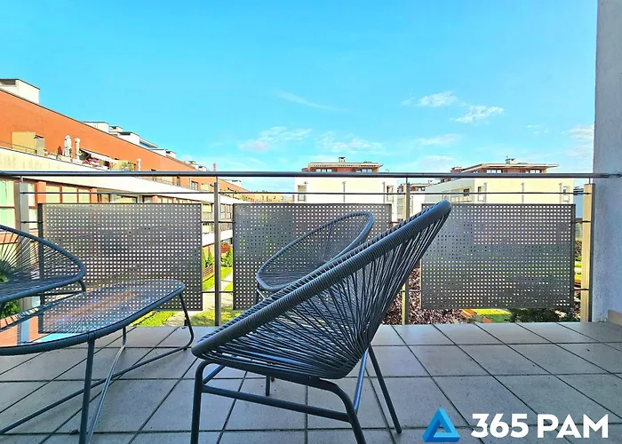 365pam - Safari - Garaż W Cenie Kołobrzeg